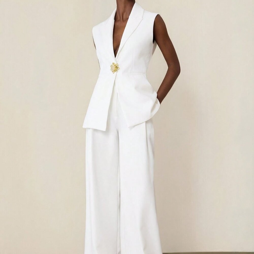 White Elegant Women's Minimalist Suit Vest Set - Picture 4 of 6